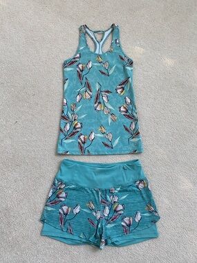 CALIA Light Teal Fliral Active Tank Top and Fliral Active Shorts Set
